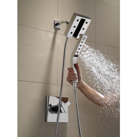 Delta-58470-Running Handshower in Chrome