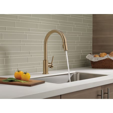Delta-9159-DST-Running Faucet in Stream Mode in Champagne Bronze