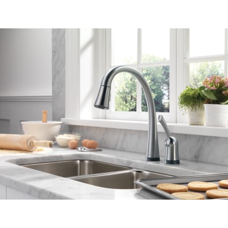 Delta-980T-DST-Installed Faucet in Arctic Stainless