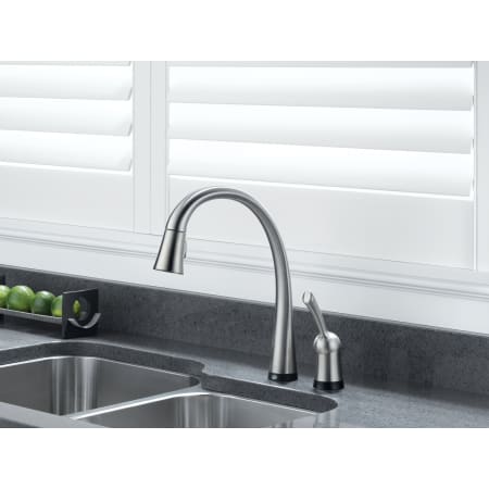 Delta-980T-DST-Installed Faucet in Brilliance Stainless