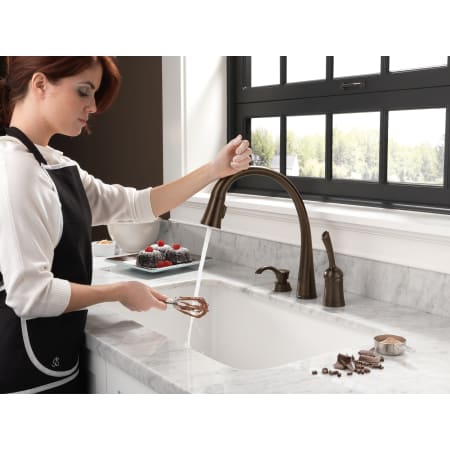 Delta-980T-DST-Running Faucet in Venetian Bronze