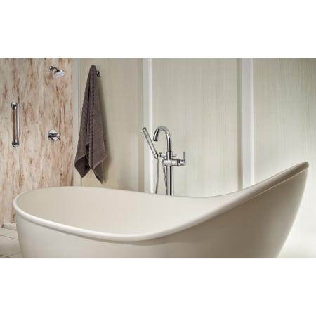 Delta T4759-FL/R4700-FL Installed Tub Filler in Chrome