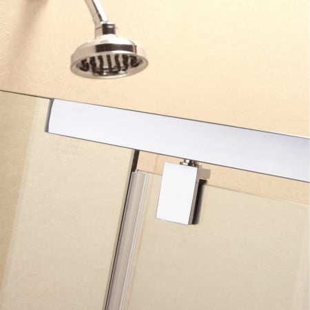 Dreamline-SHDR-21587610-Hinge Close Up