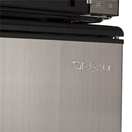 EdgeStar-MICREFPLUG-In Use