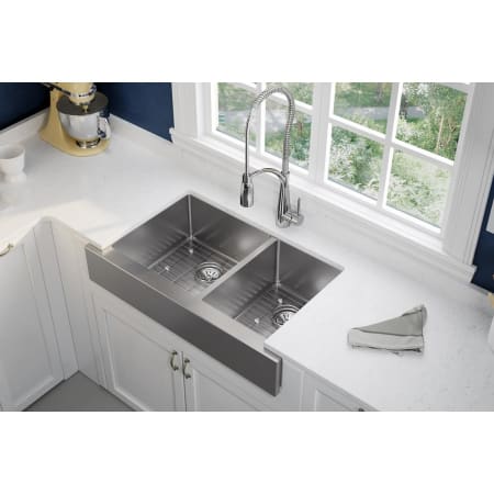 Elkay-ECTRUF32179RDBG-Installed View