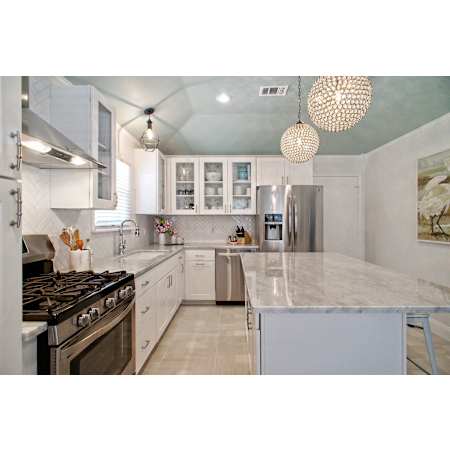 Emser Tile-F31VOGU-0108QRM-vogue_white_ceramic_room_scene.jpg