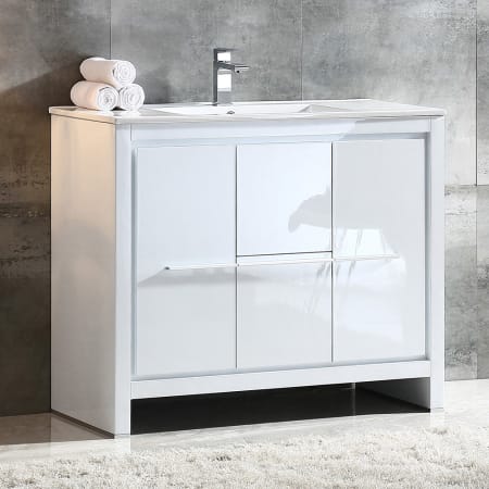 Fresca-FCB8140-I-In Bathroom View White