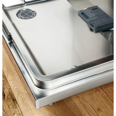 GE-GDT695SJ-Door