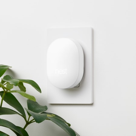 Google Nest-H17000EF-In Use