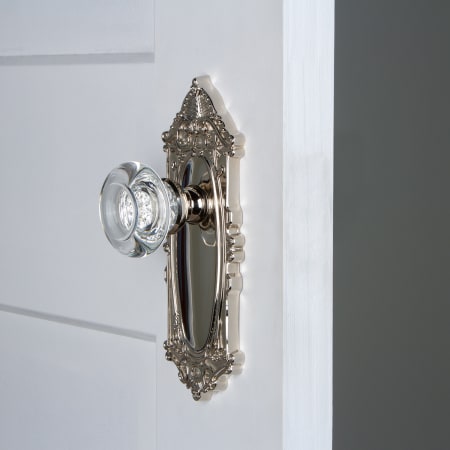 Lifestyle in Polished Nickel