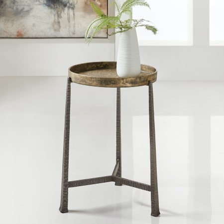 Hooker Furniture Melange Funda 17" Round Modern Industrial Accent Side Table Hammered Gold