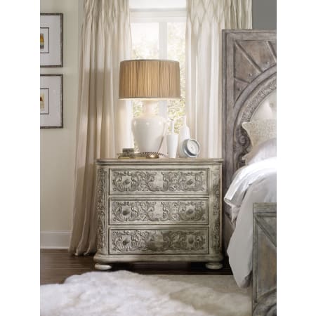Hooker Furniture-5704-90017-Room