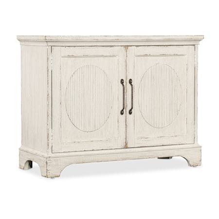 Hooker Furniture Americana 46" Wide Oak Accent Cabinet Daisy / Honey