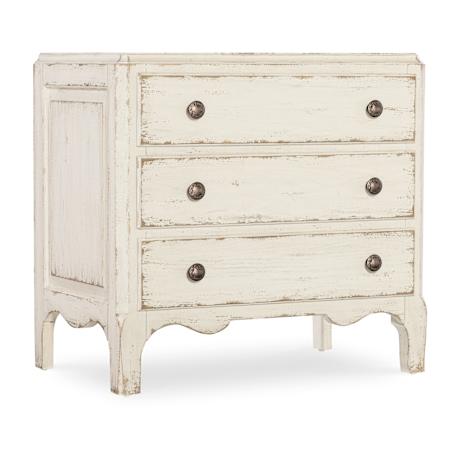 Hooker Furniture Americana 32" Wide 3 Drawer Oak Nightstand Daisy / Honey / Antique Bronze