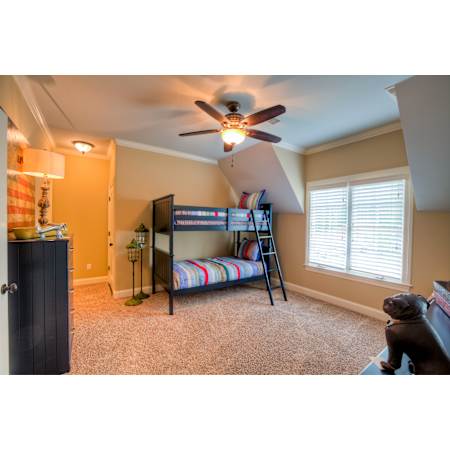 Hunter-Kingsbridge-Lifestyle