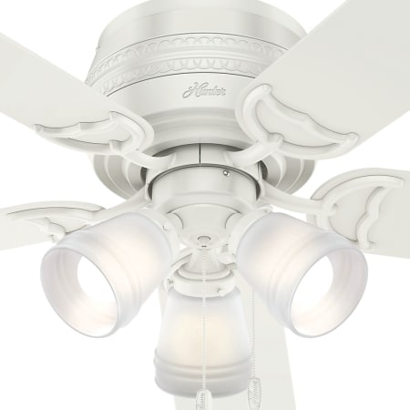 Hunter-Prim 52 Low Profile-Zoom Detail