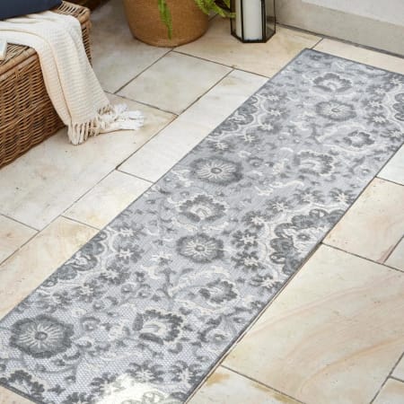 JONATHAN Y Lighting Amalfi Coast 2-1/4' x 10' Polypropylene Botanical, Moroccan & Tribal, and Traditional Indoor/Outdoor Runner Light Gray / Ivory