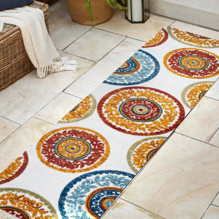 JONATHAN Y Lighting Amalfi Coast 2-1/4' x 10' Polypropylene Botanical, Geometric, and Moroccan & Tribal Indoor/Outdoor Runner Red / Blue