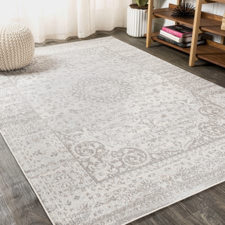 JONATHAN Y Lighting Bohemian FLAIR 3' x 5' Polypropylene Vintage Indoor Area Rug Gray / Cream