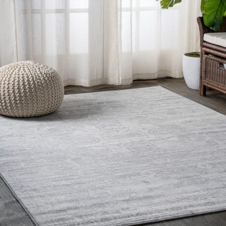 JONATHAN Y Lighting Modern Persian 3' x 5' Polypropylene Botanical, Traditional, and Vintage Indoor Area Rug Gray