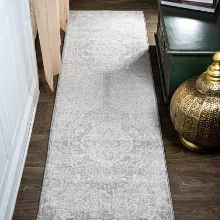 JONATHAN Y Lighting Modern Persian 2-1/4' x 8' Polypropylene Botanical, Traditional, and Vintage Indoor Runner Gray / Ivory