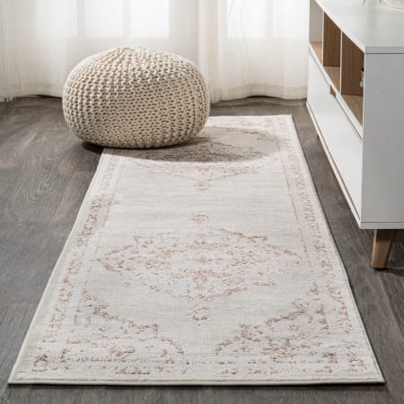 JONATHAN Y Lighting Modern Persian 2-1/4' x 10' Polypropylene Traditional Indoor Runner Cream / Red