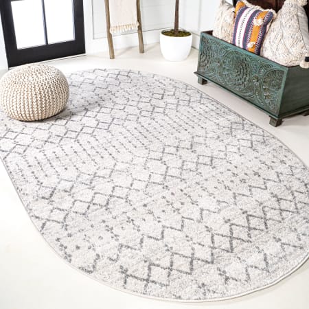 JONATHAN Y Lighting Moroccan Hype 4' x 6' Polypropylene Vintage Oval Area Rug Cream / Gray