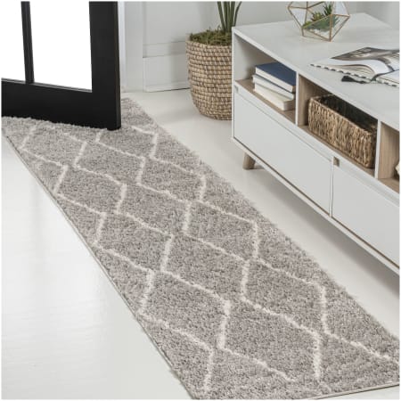 JONATHAN Y Lighting Moroccan Hype 2' x 10' Shag Polypropylene Trellis Indoor Runner Area Rug Gray / Ivory