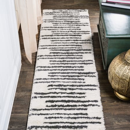 JONATHAN Y Lighting Moroccan Hype 2' x 8' Shag Polypropylene Moroccan & Tribal and Striped Indoor Runner White / Gray