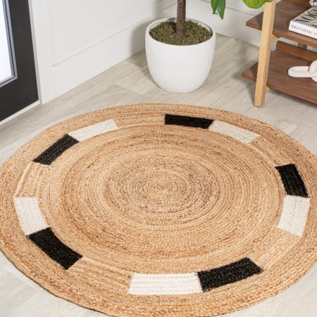 JONATHAN Y Lighting Ansa Collection 5' x 5' Jute Power Loomed Abstract Indoor Area Rug Natural / Cream / Black