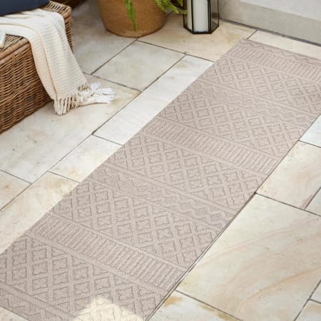 JONATHAN Y Lighting South Beach 2' x 8' Polypropylene Geometric, Moroccan & Tribal, and Trellis Indoor/Outdoor Runner Beige / Gray