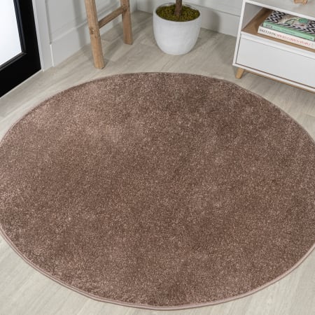 JONATHAN Y Lighting Supersoft 8' x 8' Polypropylene Solid Indoor Round Area Rug Brown