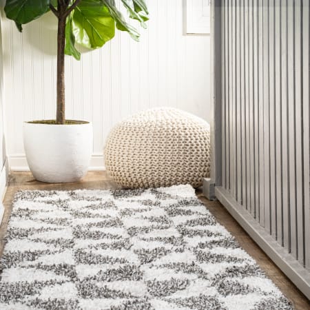 JONATHAN Y Lighting London Shag 2-1/4' x 8' Shag Polypropylene Geometric and Moroccan & Tribal Indoor Runner Beige / Dark Gray