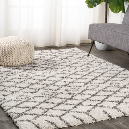 JONATHAN Y Lighting London Shag 3' x 5' Shag Polypropylene Geometric and Moroccan & Tribal Indoor Area Rug Beige / Dark Gray