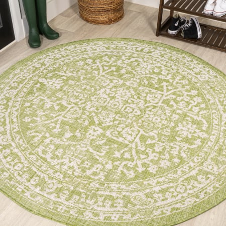 JONATHAN Y Lighting 5' Polypropylene Bohemian Indoor/Outdoor Round Area Rug Green / Cream