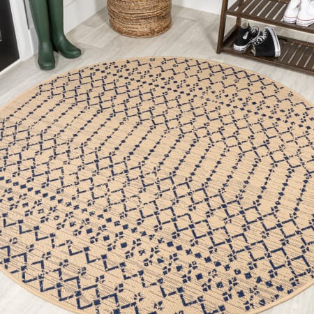 JONATHAN Y Lighting 5' Polypropylene Moroccan Indoor/Outdoor Round Area Rug Beige / Navy