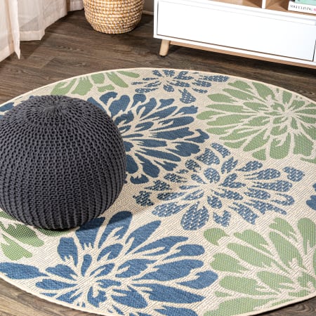 JONATHAN Y Lighting Santa Monica 6-1/2' x 6-1/2' Polypropylene Botanical Indoor/Outdoor Area Rug Navy / Green