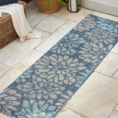 JONATHAN Y Lighting Santa Monica 2-1/4' x 20' Polypropylene Flowers Indoor/Outdoor Runner Navy / Aqua
