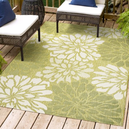 JONATHAN Y Lighting 4' x 6' Polypropylene Botanical Indoor/Outdoor Rectangular Area Rug Green / Cream