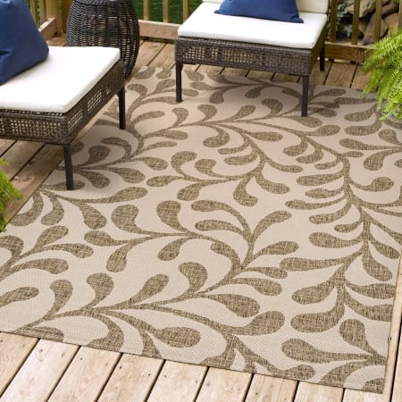 JONATHAN Y Lighting Santa Monica 4' x 6' Polypropylene Botanical and Paisley Indoor/Outdoor Area Rug Brown / Beige