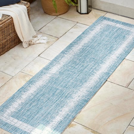 JONATHAN Y Lighting Santa Monica 2-1/4' x 10' Polypropylene Solid and Vintage Indoor/Outdoor Runner Aqua / Ivory