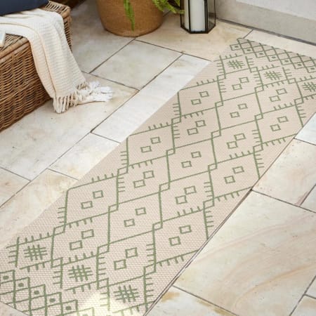 JONATHAN Y Lighting Santa Monica 2-1/4' x 10' Polypropylene Moroccan & Tribal Indoor/Outdoor Runner Beige / Green
