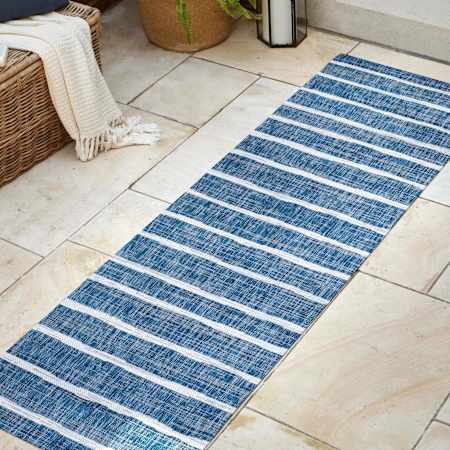 JONATHAN Y Lighting Santa Monica 2-1/4' x 8' Polypropylene Geometric, Moroccan & Tribal, and Striped Indoor/Outdoor Runner Blue / Ivory