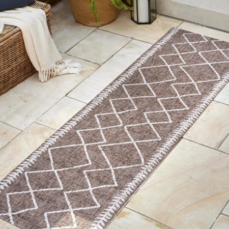 JONATHAN Y Lighting Santa Monica 2-1/4' x 8' Polypropylene Geometric, Moroccan & Tribal, Trellis, and Vintage Indoor/Outdoor Runner Brown / Beige