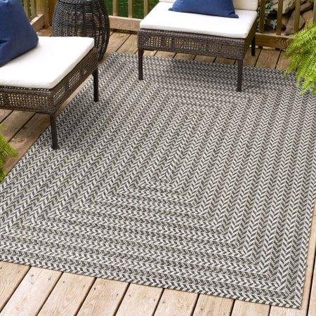 JONATHAN Y Lighting 8' x 10' Polypropylene Chevron Indoor/Outdoor Rectangular Area Rug Black / Light Gray