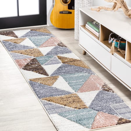 JONATHAN Y Lighting Santa Theresa 2-1/4' x 8' Shag Polypropylene Geometric Indoor Runner Multi