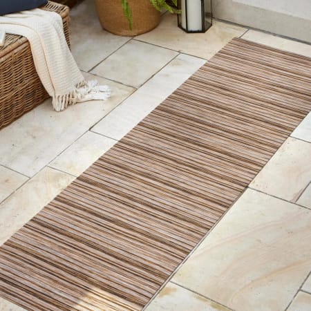 JONATHAN Y Lighting Tuscan Sun Collection 2-1/4' x 8' Polypropylene Striped Indoor/Outdoor Runner Natural / Brown