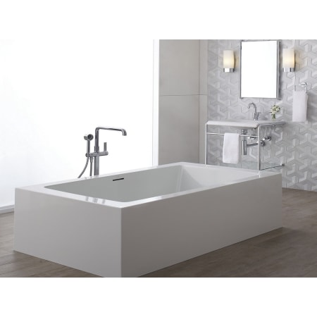 Kallista-P24408-00-Application Side View