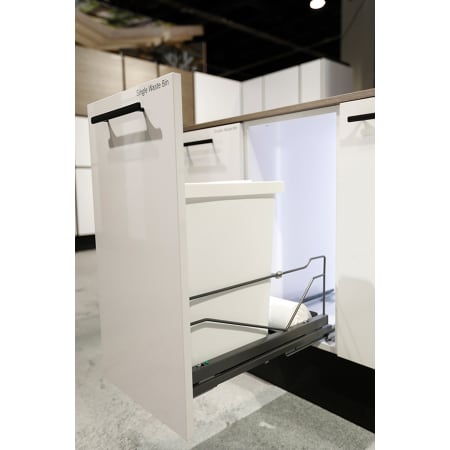 Kessebohmer 36 QT Pull Out Single Trash Can Kit Chrome / White