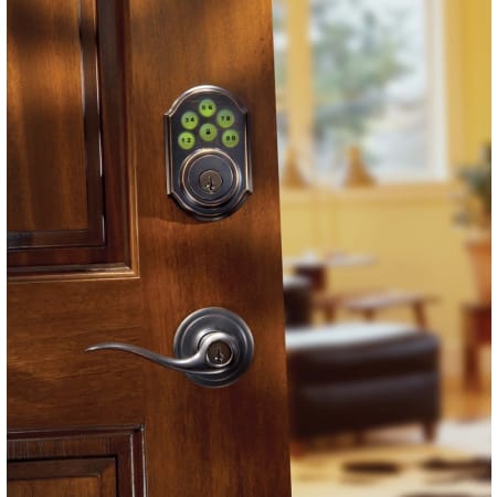 Kwikset-910TRL-ZW-Keypad Lit View